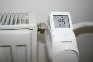 Bezdrôtová digitílna hlavica na radiátor HR92EE